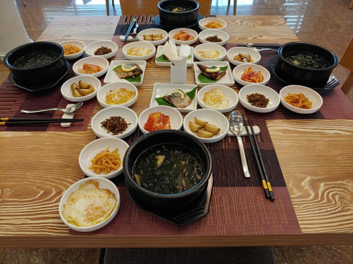 Jeju Noblesse Hotel ภายนอก รูปภาพ
