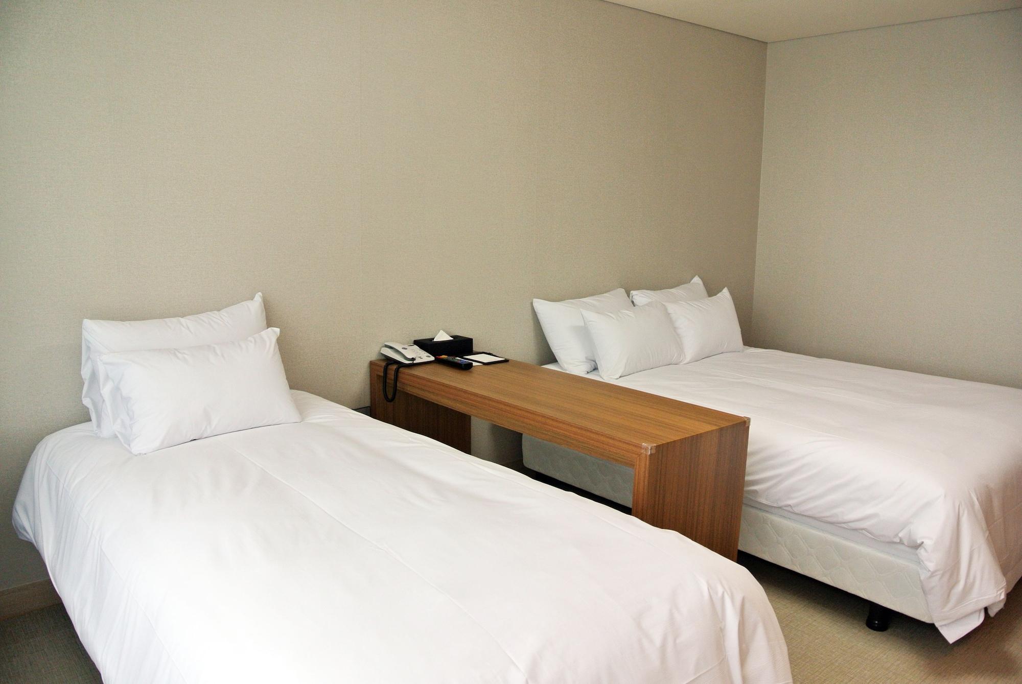 Jeju Noblesse Hotel ภายนอก รูปภาพ