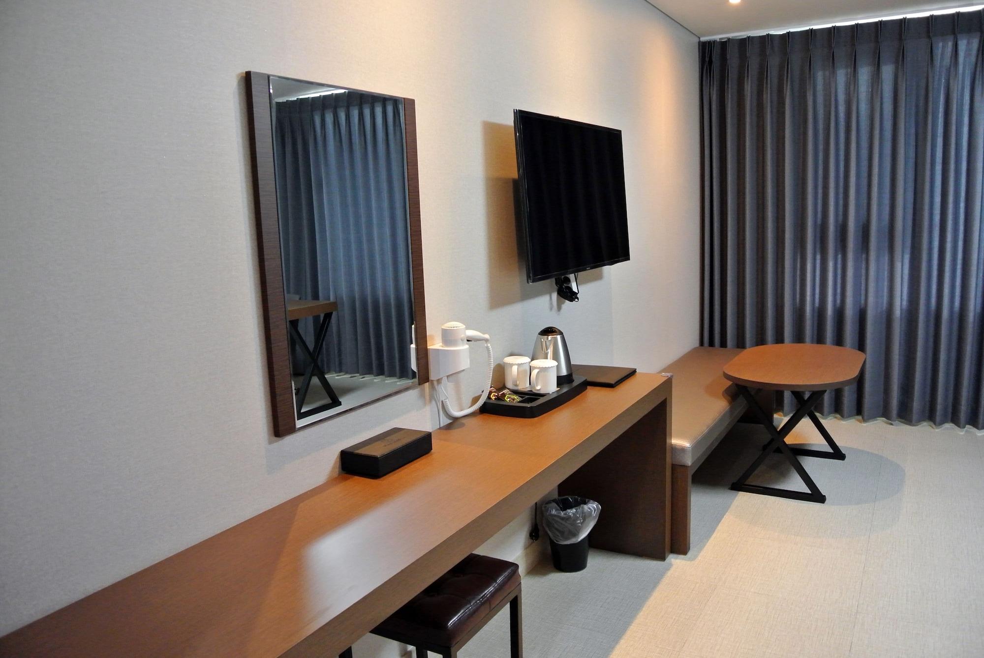 Jeju Noblesse Hotel ภายนอก รูปภาพ